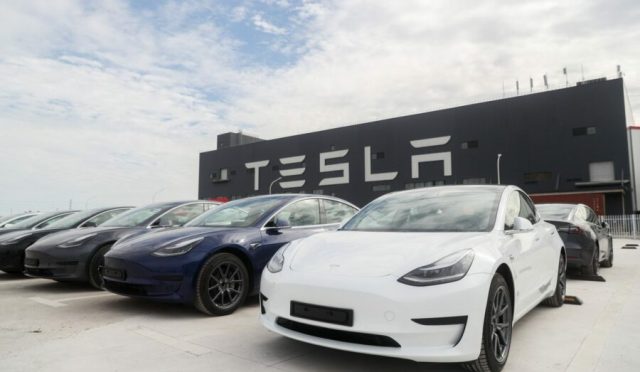 Fren-Balatalari-Olmadan-Teslim-Edilen-Tesla-Model-3-1